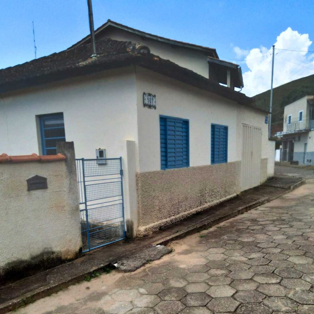 Casa à venda bairro Centro